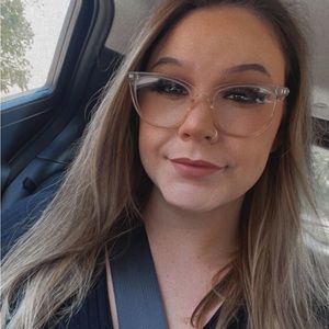 Meet your Posher, Amy